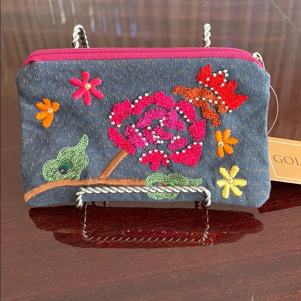 Floral Zippered Pouch 🌸🌺